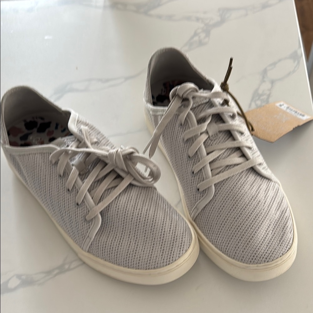 OluKai Women's Sneakers - Light Gray